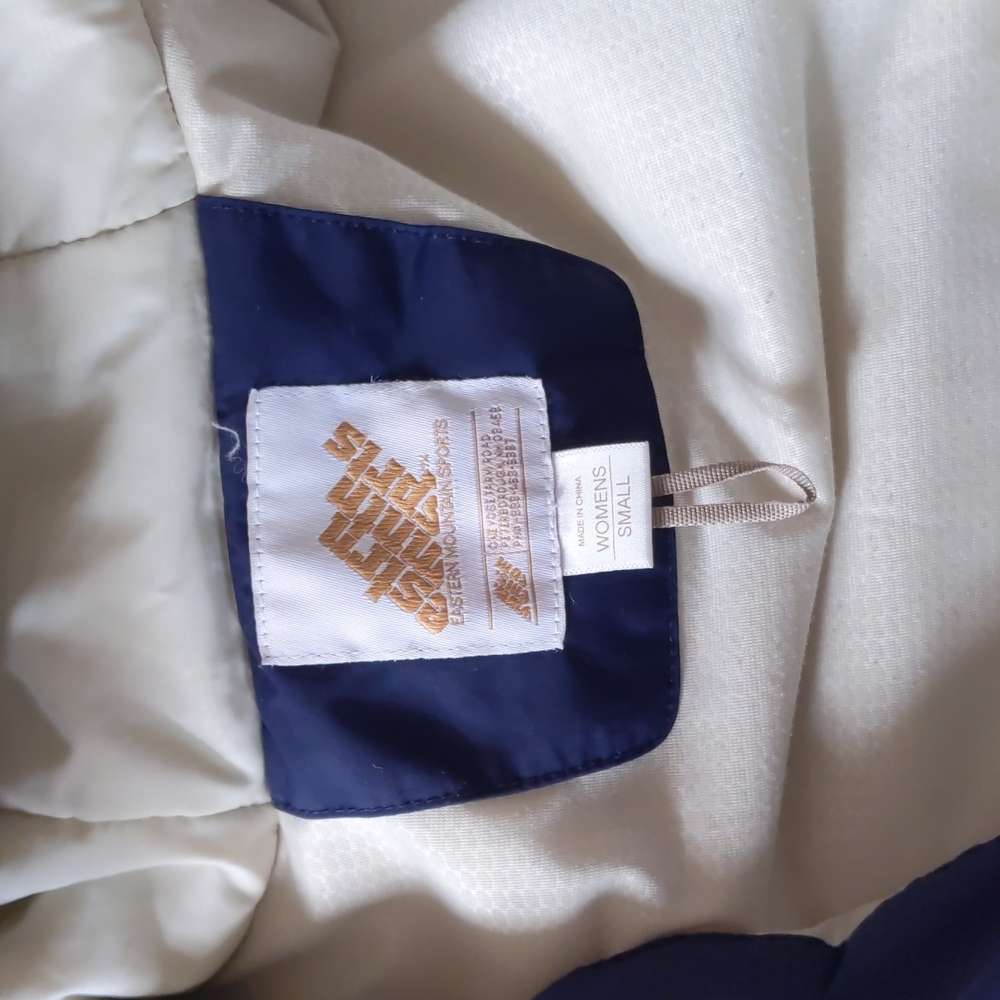 EMS women's ski jacket | size small | eastern mountain sports winter jacket - Picture 4 of 4